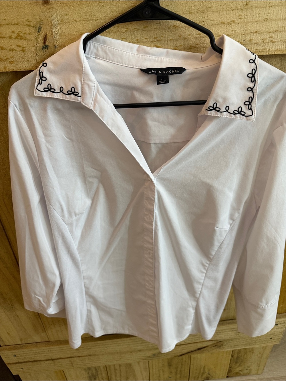 Zac & Rachel White Button-Up Shirt with Black Embroidered Collar